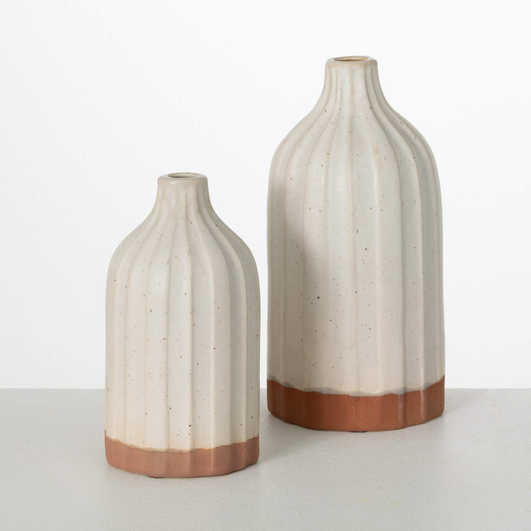 RIBBED CERAMIC VASE SET